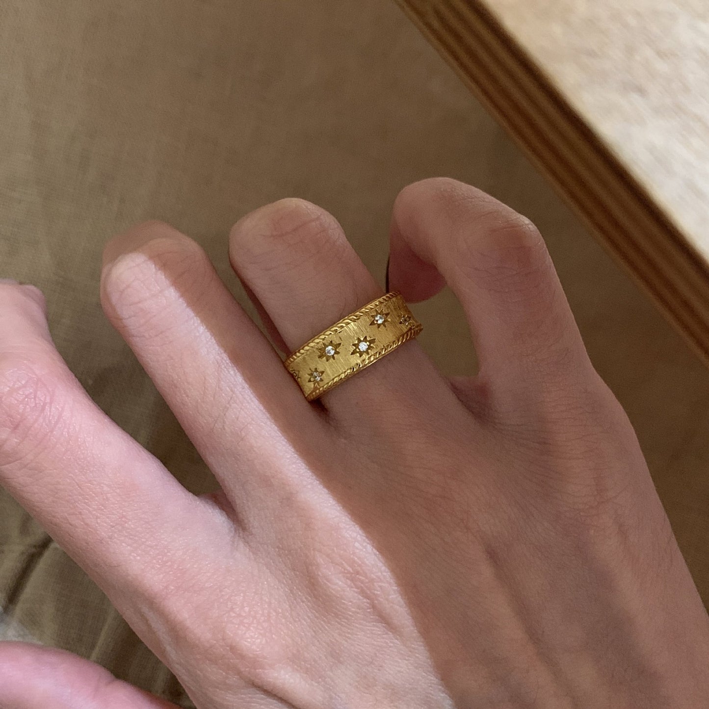 Style Gold Rhinestone Eight Awn Star Female Versatile Rings