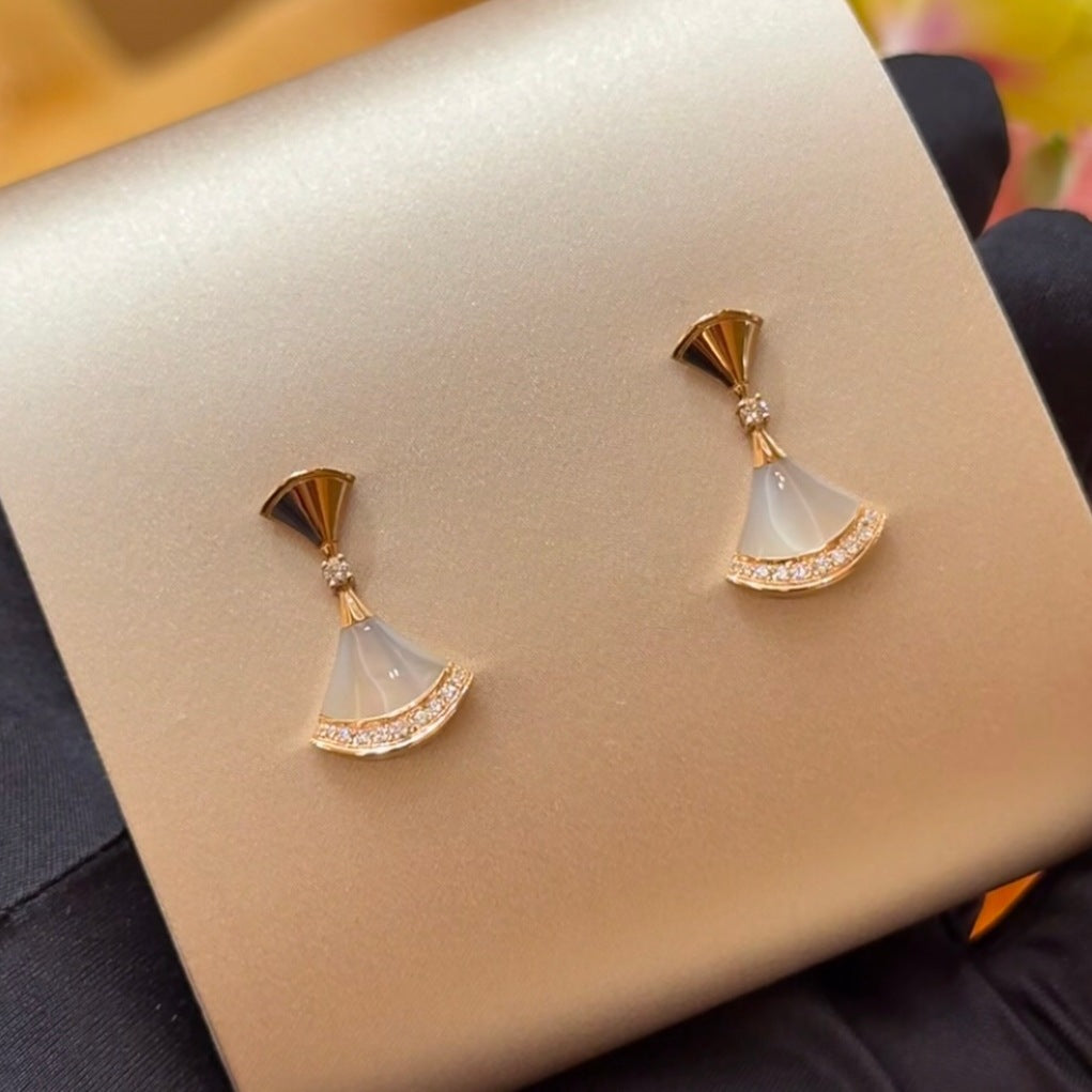 Skirt Female Rose Gold Fan Shaped Natural White Shell Red Rings