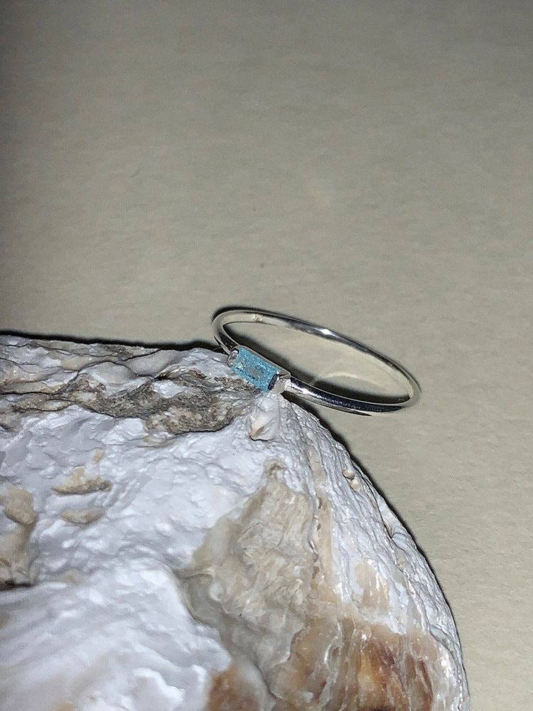 Cold Wind Ice Sea Blue Zircon Small Square Diamond Very Ring