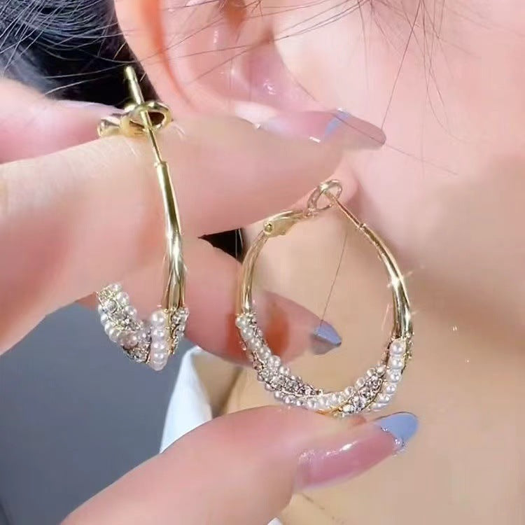 Women's Small Beads Ear Design High-grade Clip Earrings