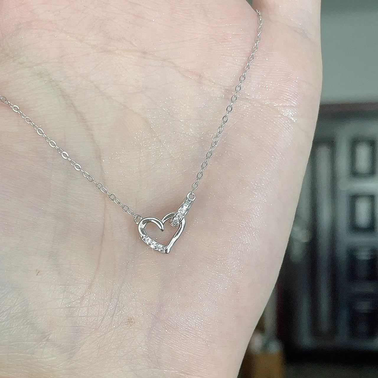 Women's Advanced Design Style Fashionable Simple Clavicle Necklace
