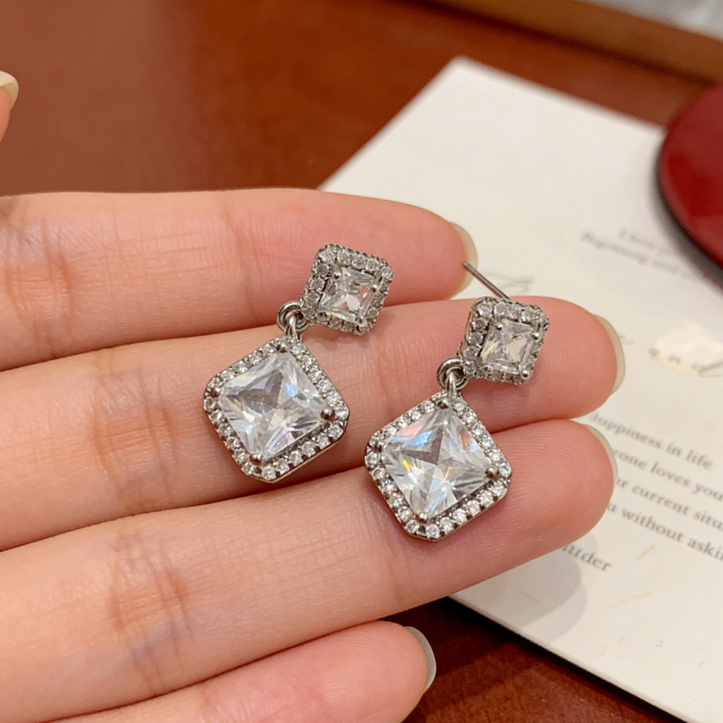 Star Mcgrady Diamond Super Shiny Auricular Needle Stud Earrings