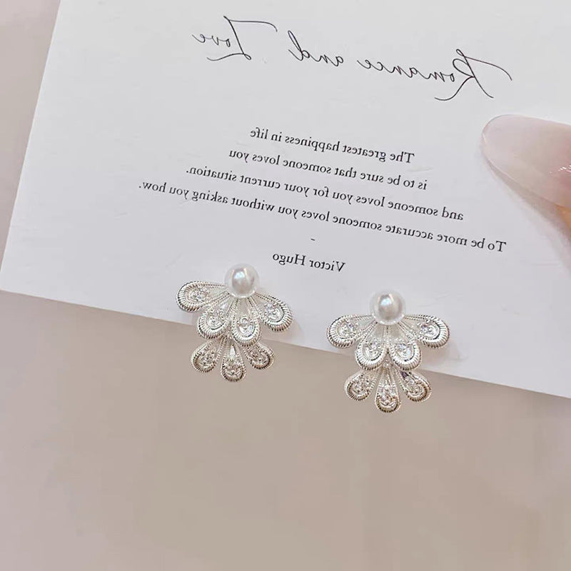 Women's Sparking Zirconium Pearl Light Luxury High-grade Unique Beautiful Stud Earrings