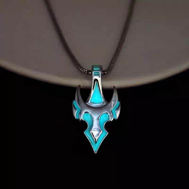 Men's & Children's Domineering Luminous Trendy Cool Fashion Hip Necklaces