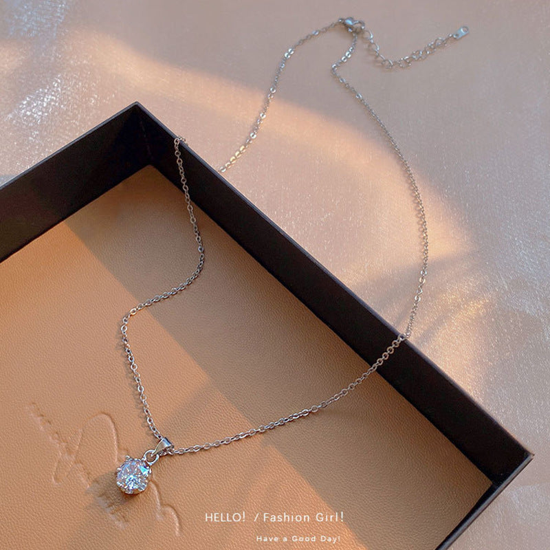 Women's Style Light Luxury Zircon Clavicle Chain Minority Simple Temperament Necklace
