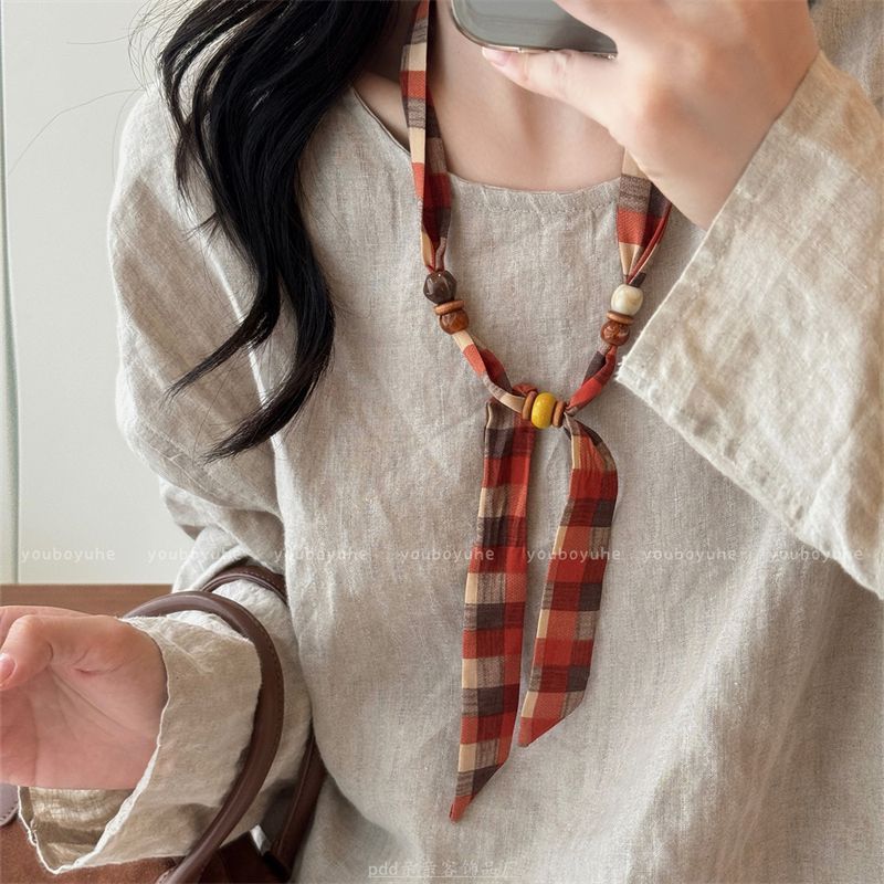 Color Green Shivering Scarf Female Niche Pull-out Long Sweater Chain Necklace