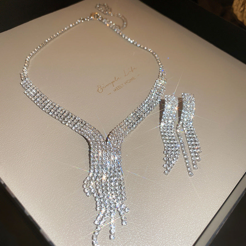 Diamond Geometric Suite Light Luxury Clavicle Jewelry Set
