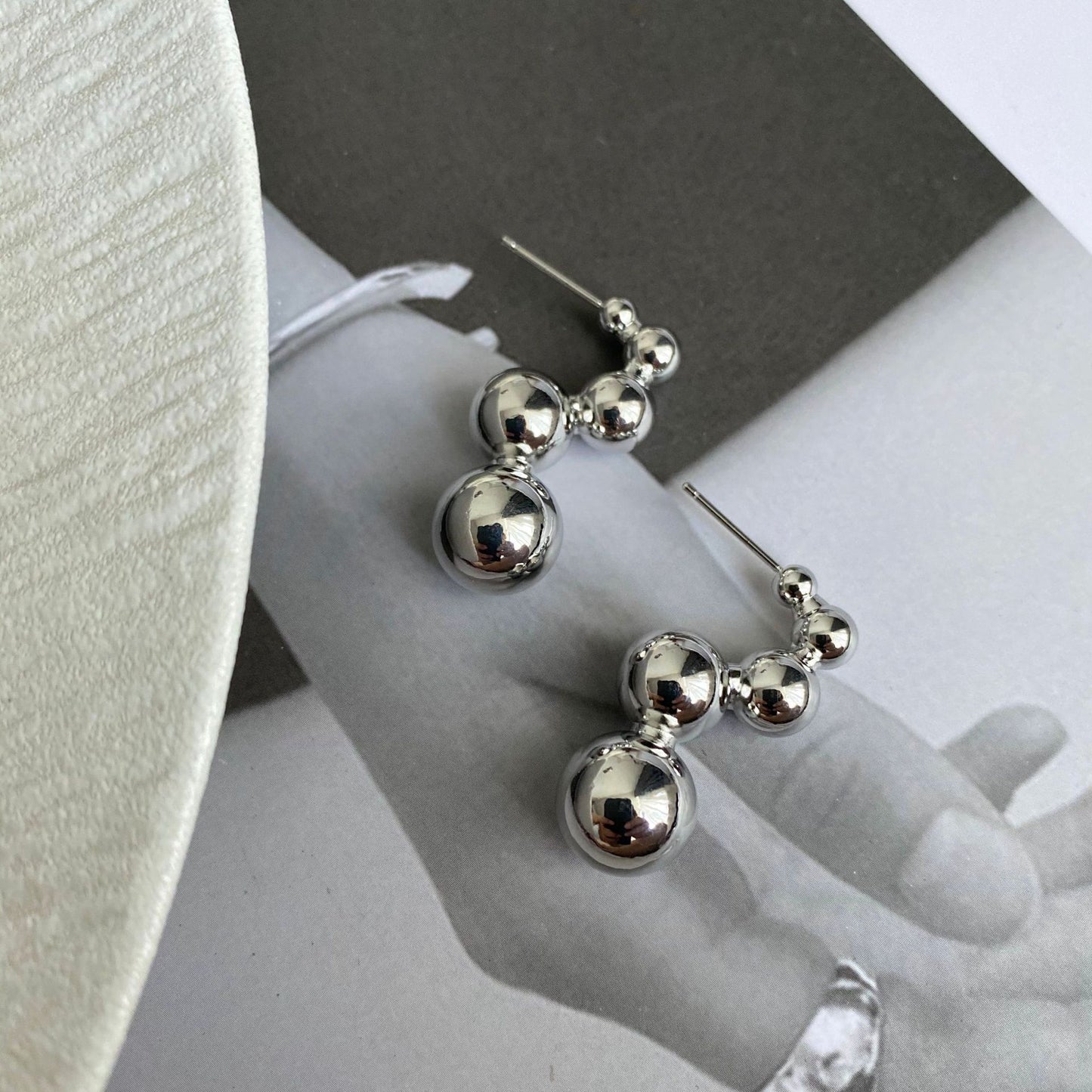Sier Needle Bean Irregular Simple Cold Style Earrings