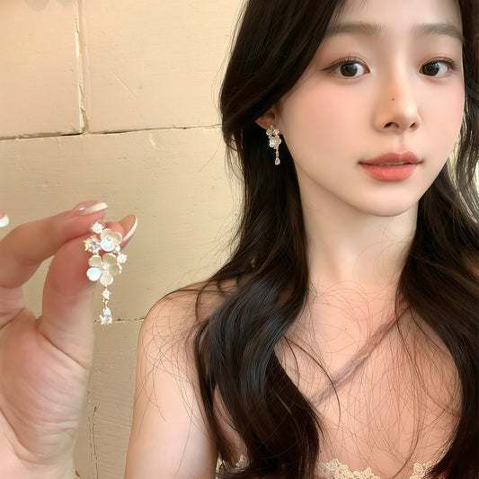 Women's Super Fairy White Sparking Zirconium Tassel Flowers For Elegant Delicate Rings