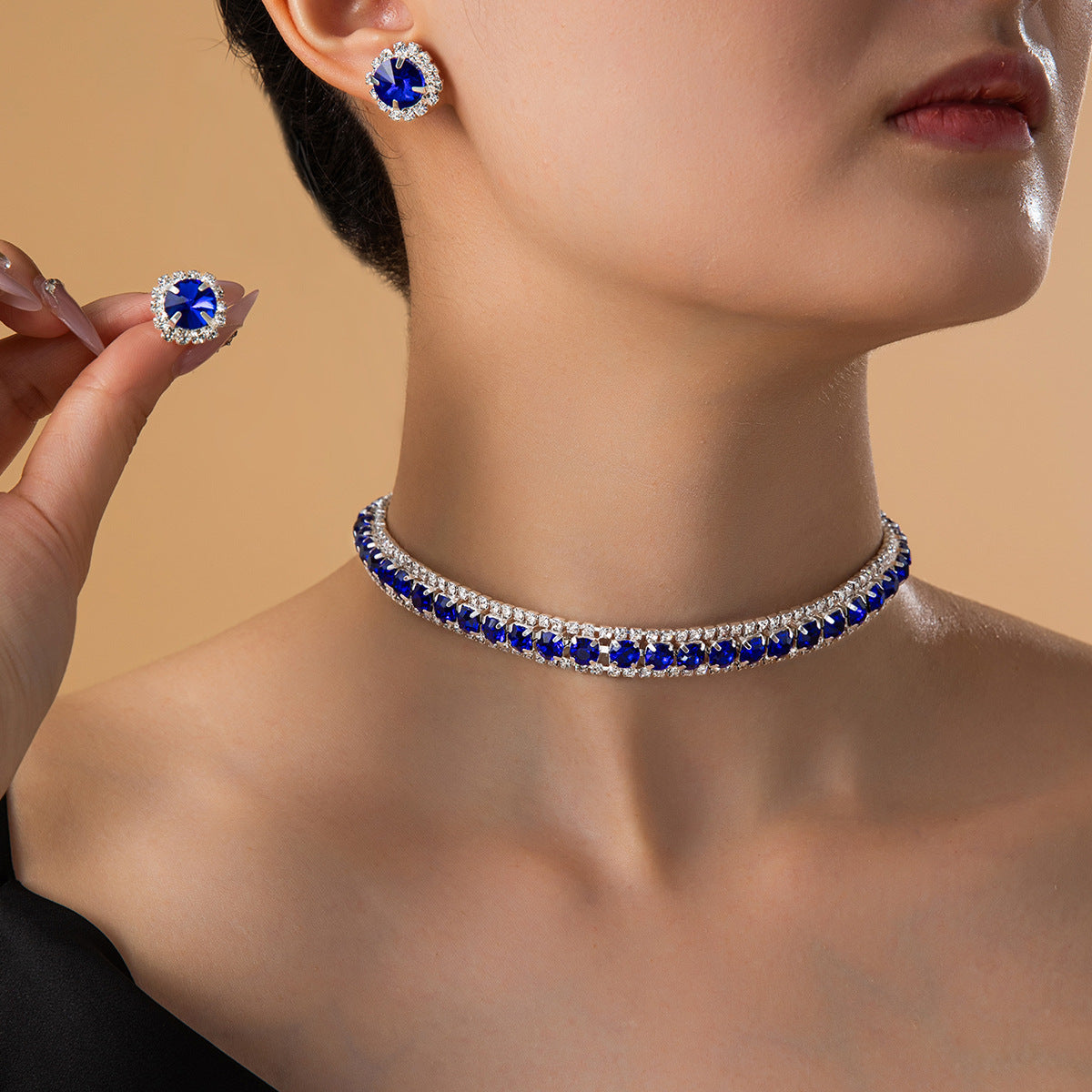 Diamond Square Light Luxury Clavicle Chain Elegant Necklaces