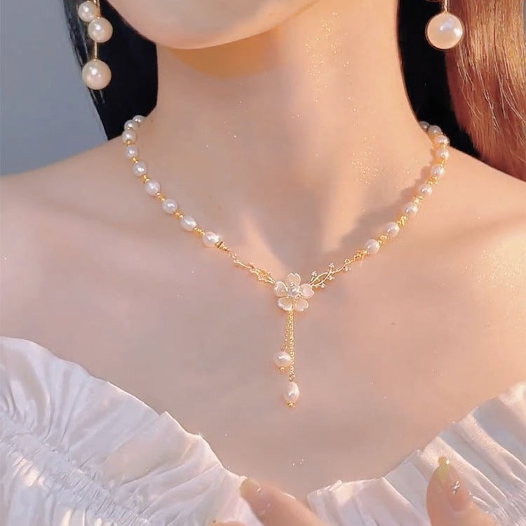 Women's Sexy Rhinestones Clavicle Chain Neck Short Collar
