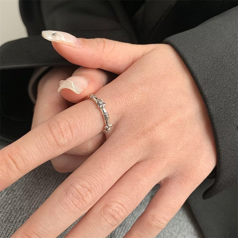 Iris Open Female Light Luxury Minority Exquisite Advanced Cold Wind Ring