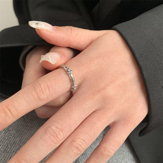 Iris Open Female Light Luxury Minority Exquisite Advanced Cold Wind Ring
