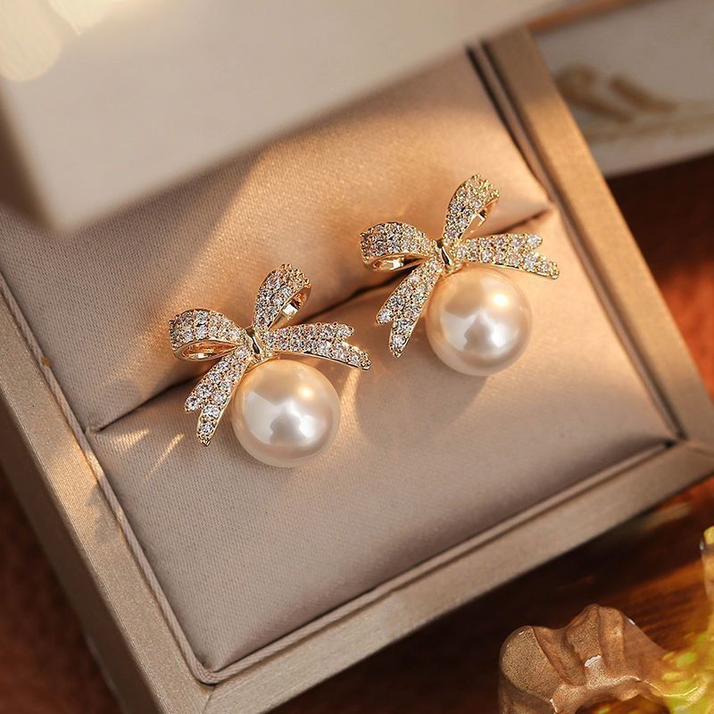 Women's Sier Pearl Light Luxury Sense Niche Earrings