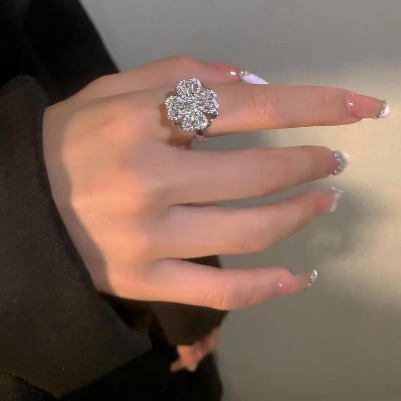 Rotatable Flower Female Niche Affordable Luxury Fashion Cold Wind Decompression Rings