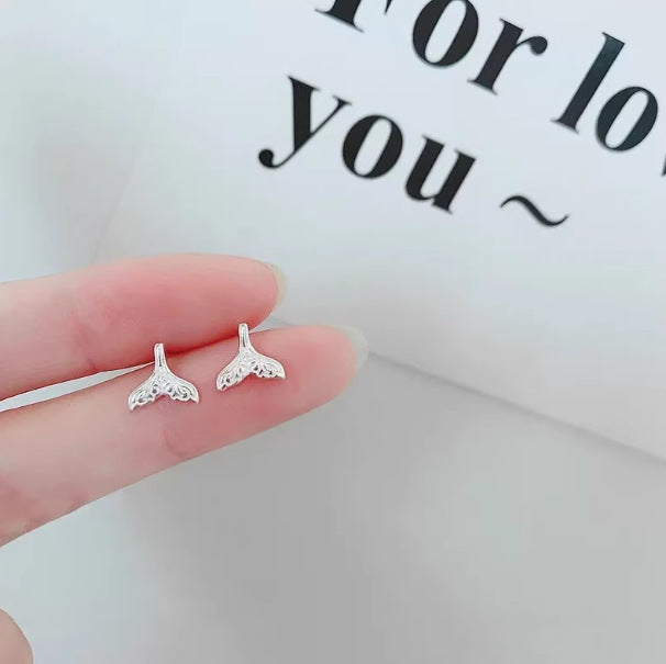 Women's Bone Niche Clips Light Luxury Elegant Stud Earrings