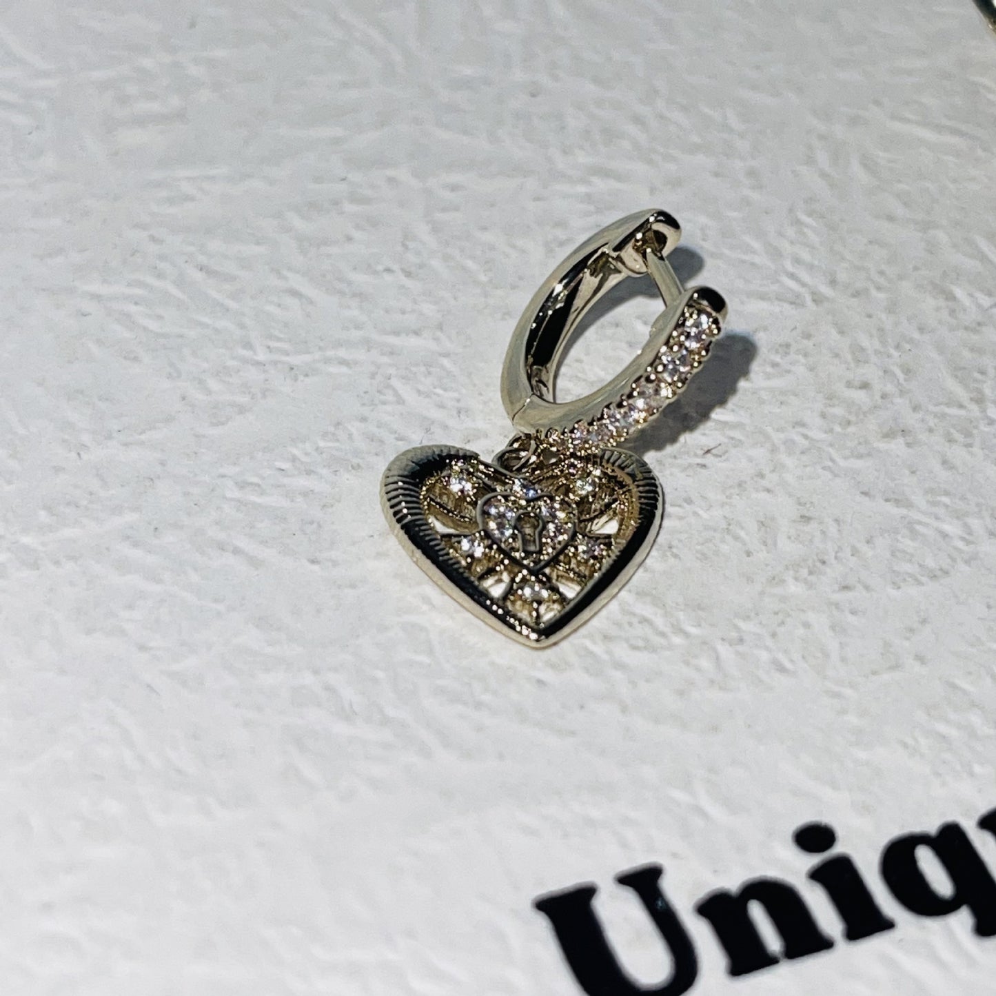 Coffee Gold Inlaid Zircon Heart Ear Clip Thin Earrings