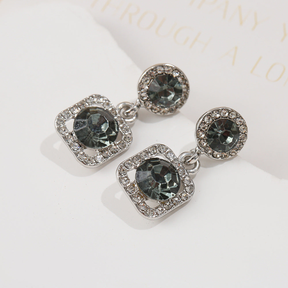 Fashion Light Luxury Personality Trendy Simple Stud Earrings