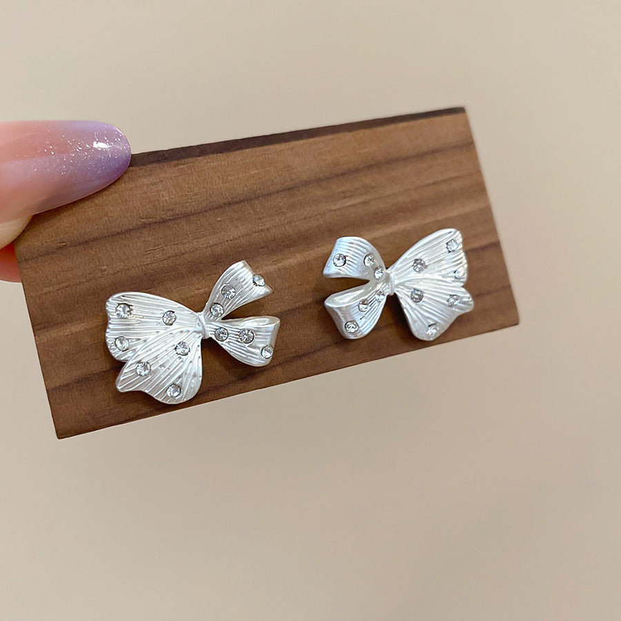 Korean Style Zircon Pearl Cold Simple Elegant Light Luxury Stud Earrings