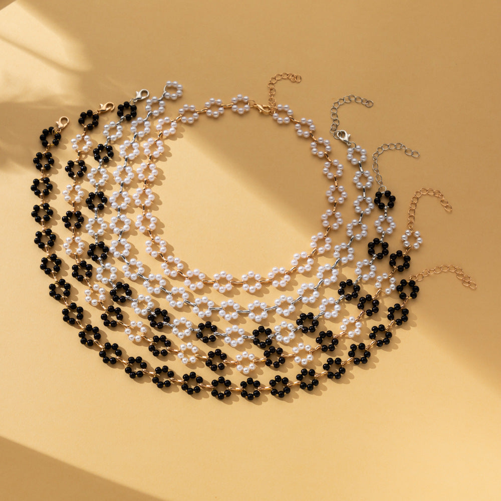 Women's Pearl-like Beaded Simple Retro Street Shot Necklaces