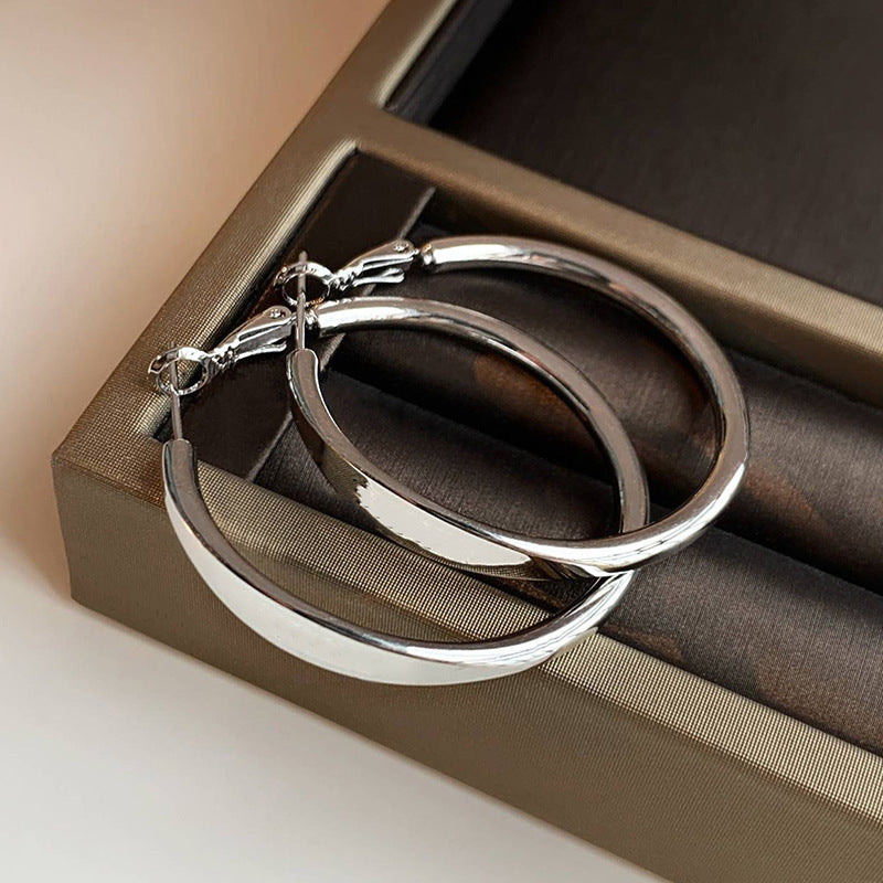 Fashion Exaggerated High Sense Circle Metal Bracelets
