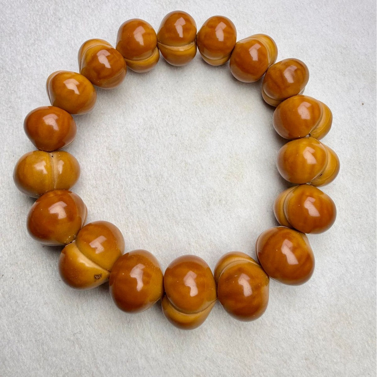 Women's & Men's Monkey Head Walnut Love Fart Peach Flaw With Leakage Natural Bracelet