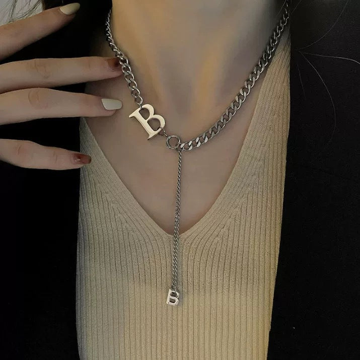 Women's Double Letter Design Sense Light Luxury Minority Clavicle Chain Sweater Necklace
