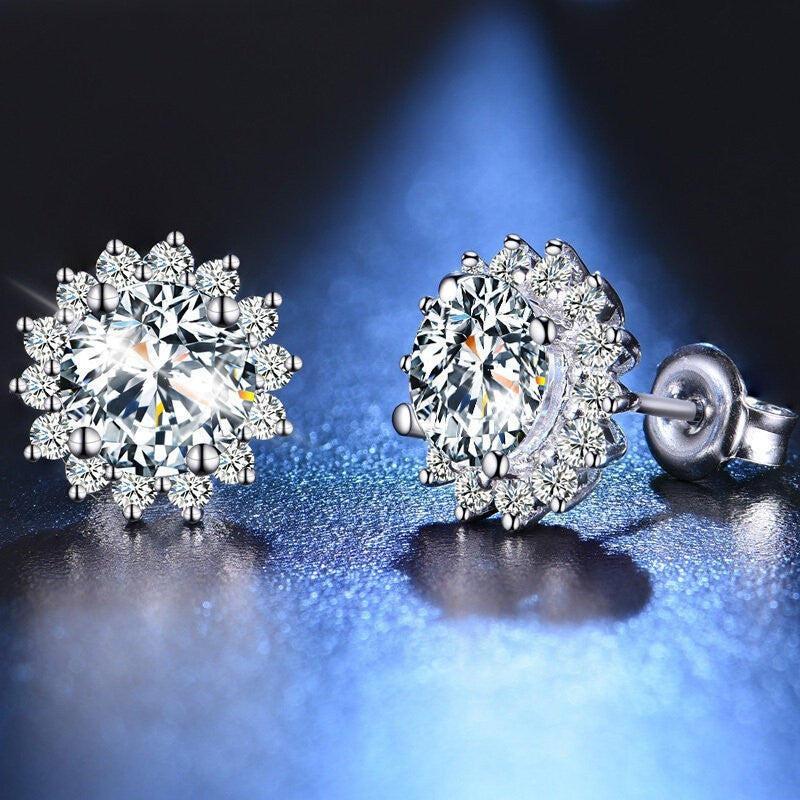 Fashion Sun Flower Ear High-grade Diamond Flash Eight Hearts Arrows Rings