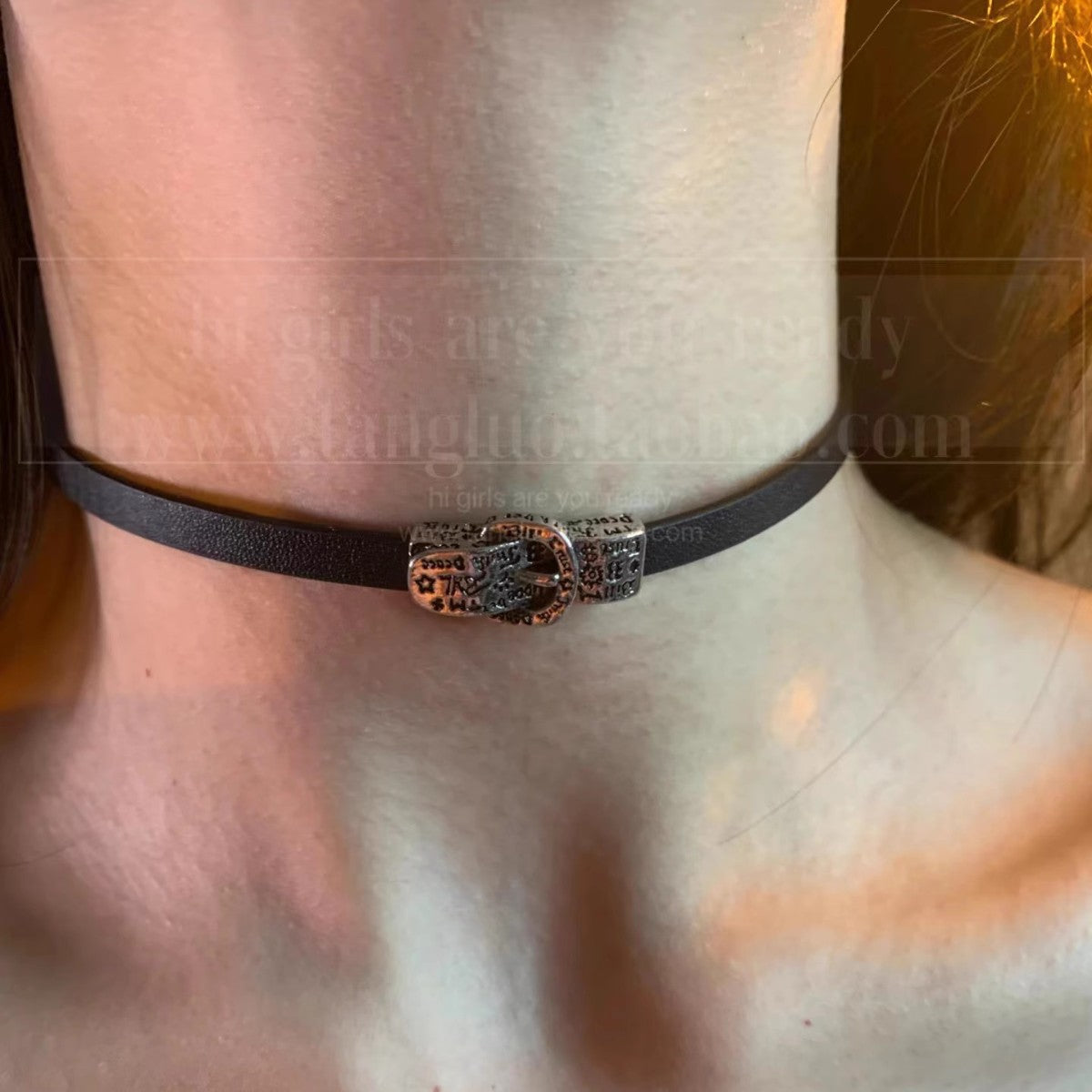 Niche Design Black Buckle Everyday Joker Neck Short Collar