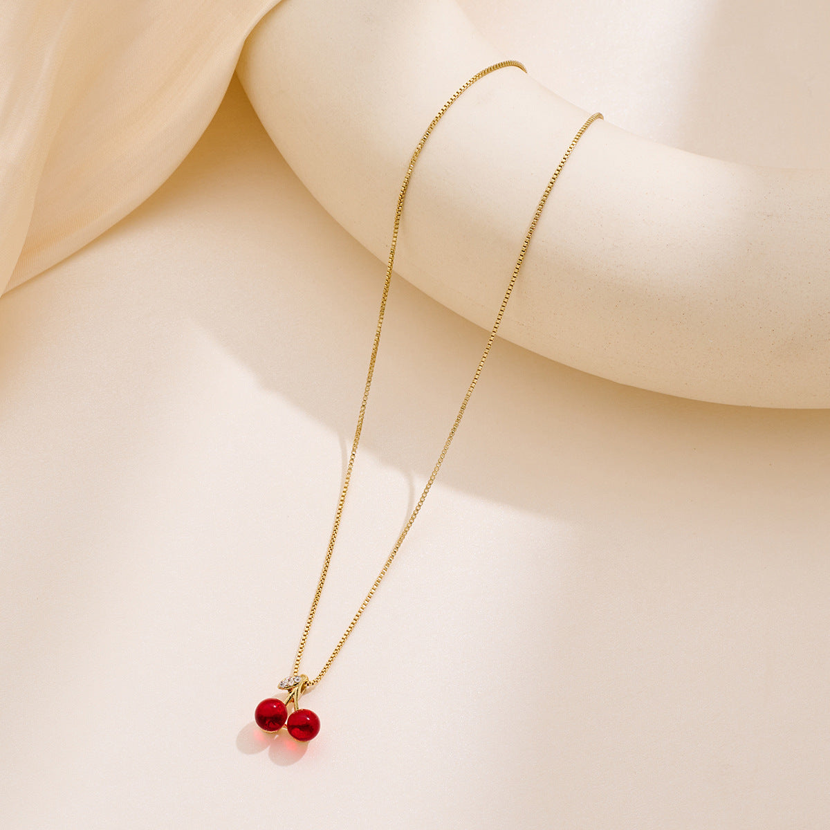 Female Summer Light Luxury Minority Design Clavicle Chain Exquisite Necklaces