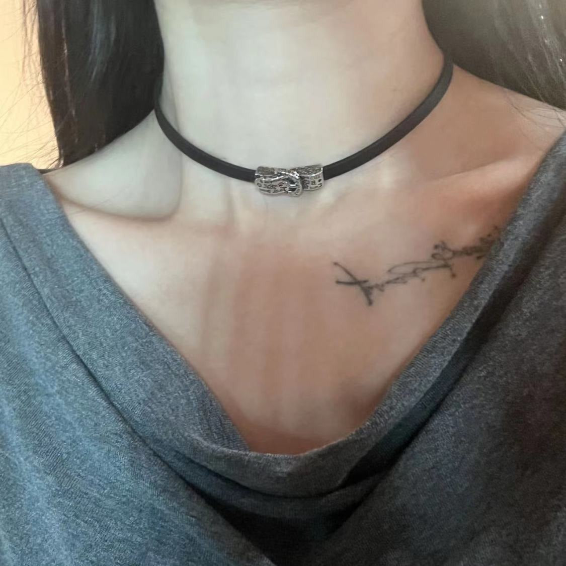Niche Design Black Buckle Everyday Joker Neck Short Minimalist Necklaces