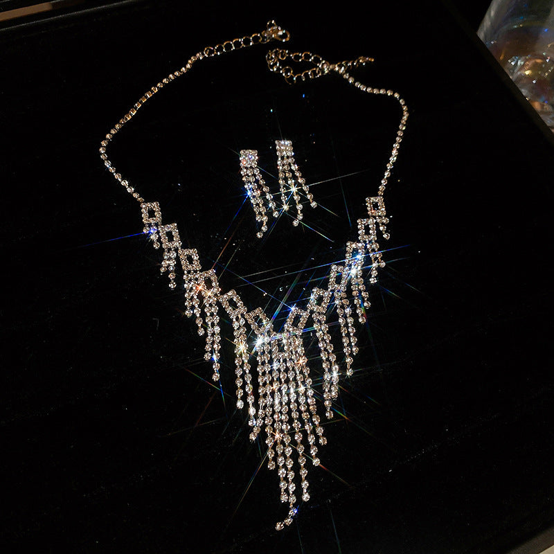 Diamond Geometric Suite Light Luxury Clavicle Jewelry Set
