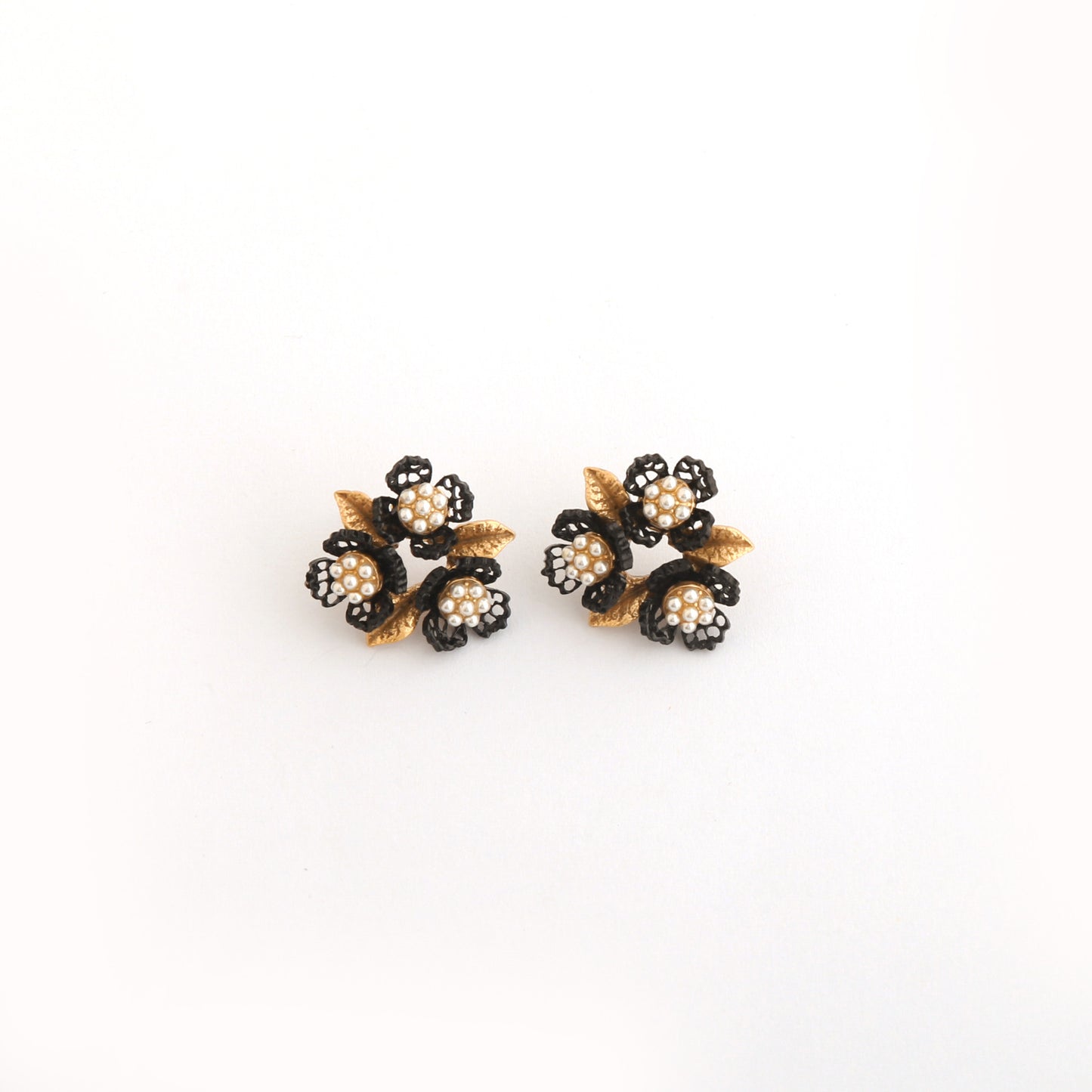 Real Gold Gaanized Enamel Diamond Retro Earrings
