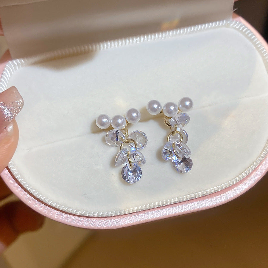 Korean Style Zircon Pearl Cold Simple Elegant Light Luxury Stud Earrings