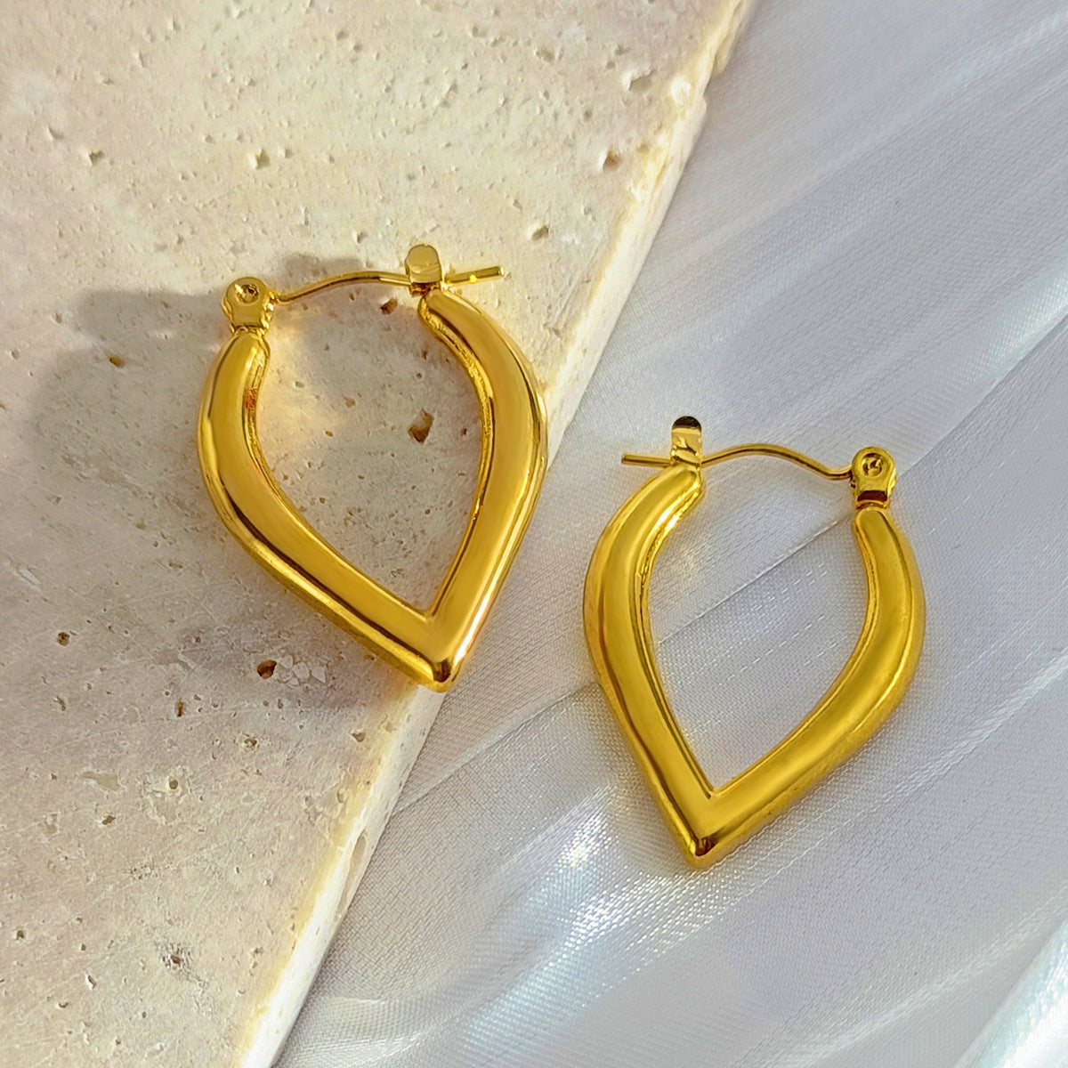 Women's Stainless Steel Hydraulic Gold Plated Ear Clip Earrings