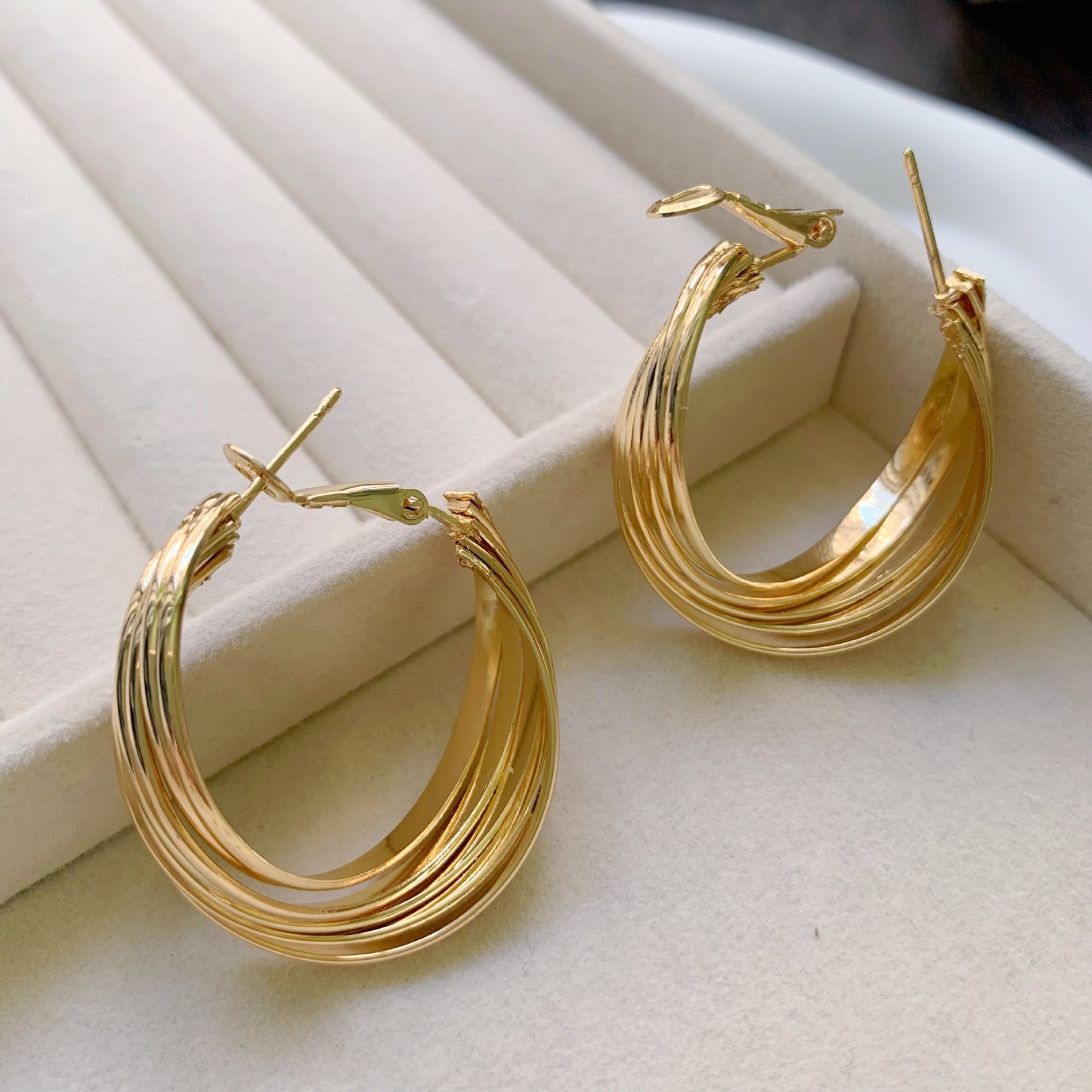 Women's Luxury Gold Fashionable High Sense Ear Rings