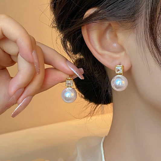 Fashion High-grade Zircon Pearl French Minority Retro Earrings