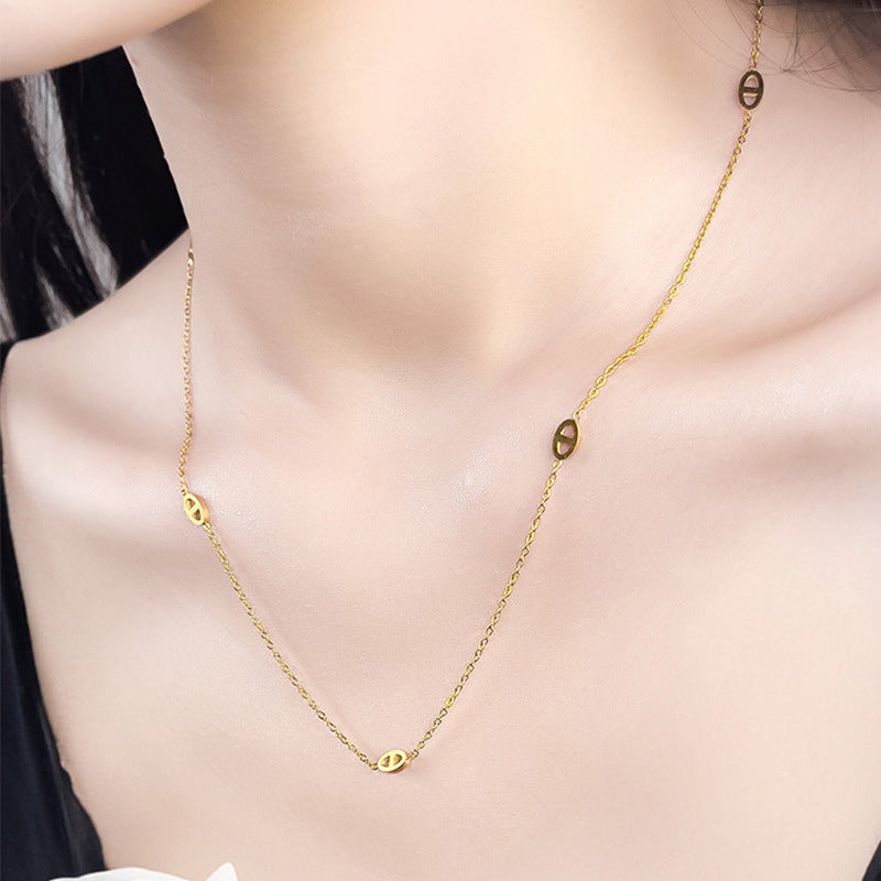 Women's Pig Nose Titanium Steel Niche Letter Collarbone Necklaces