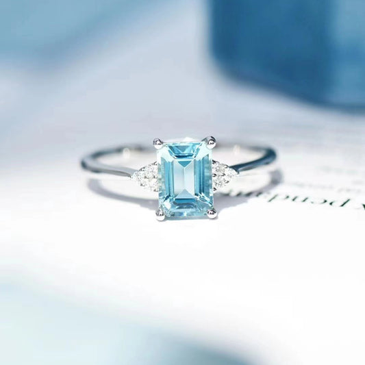 Blue Treasure Female Temperament Light Luxury Ring