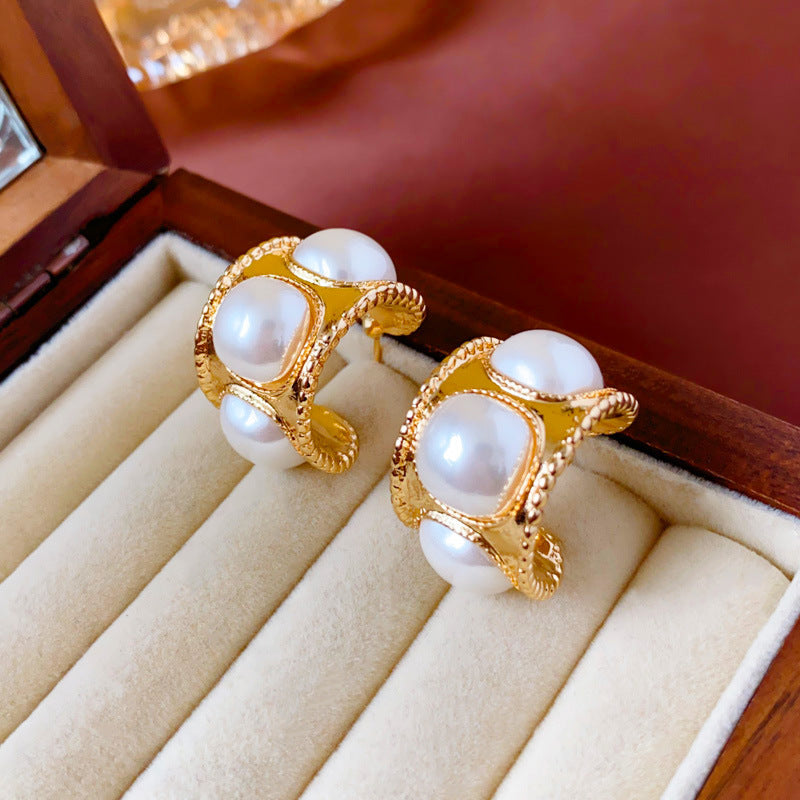 Women's Palace Style Sier Flower Light Luxury High-grade Design Sense Earrings