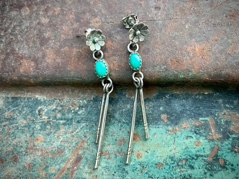 Fashionable Simple Geometric Turquoise Square Tassel Rings