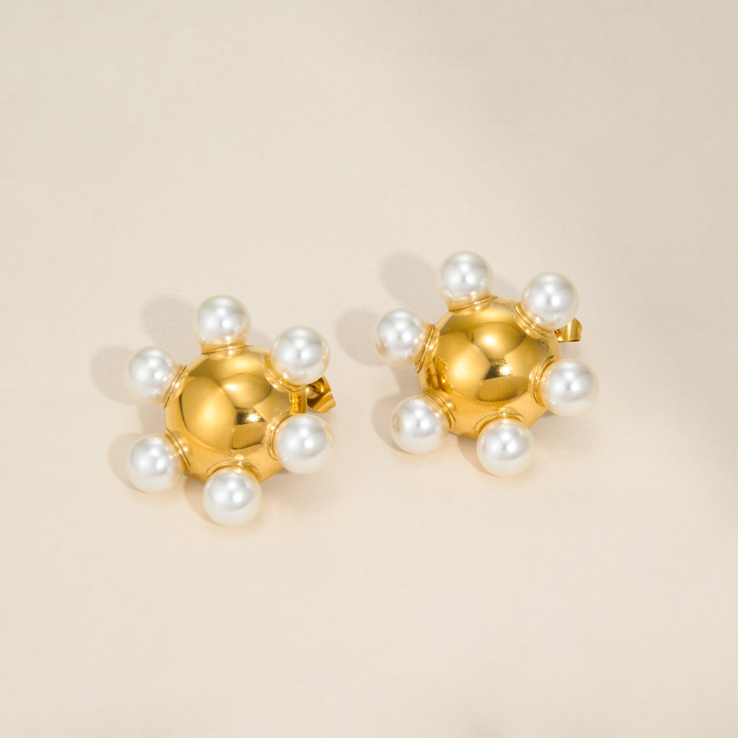 Stainless Steel Gold-plated Niche High-grade Ball Unique Personality Affordable Luxury Rings