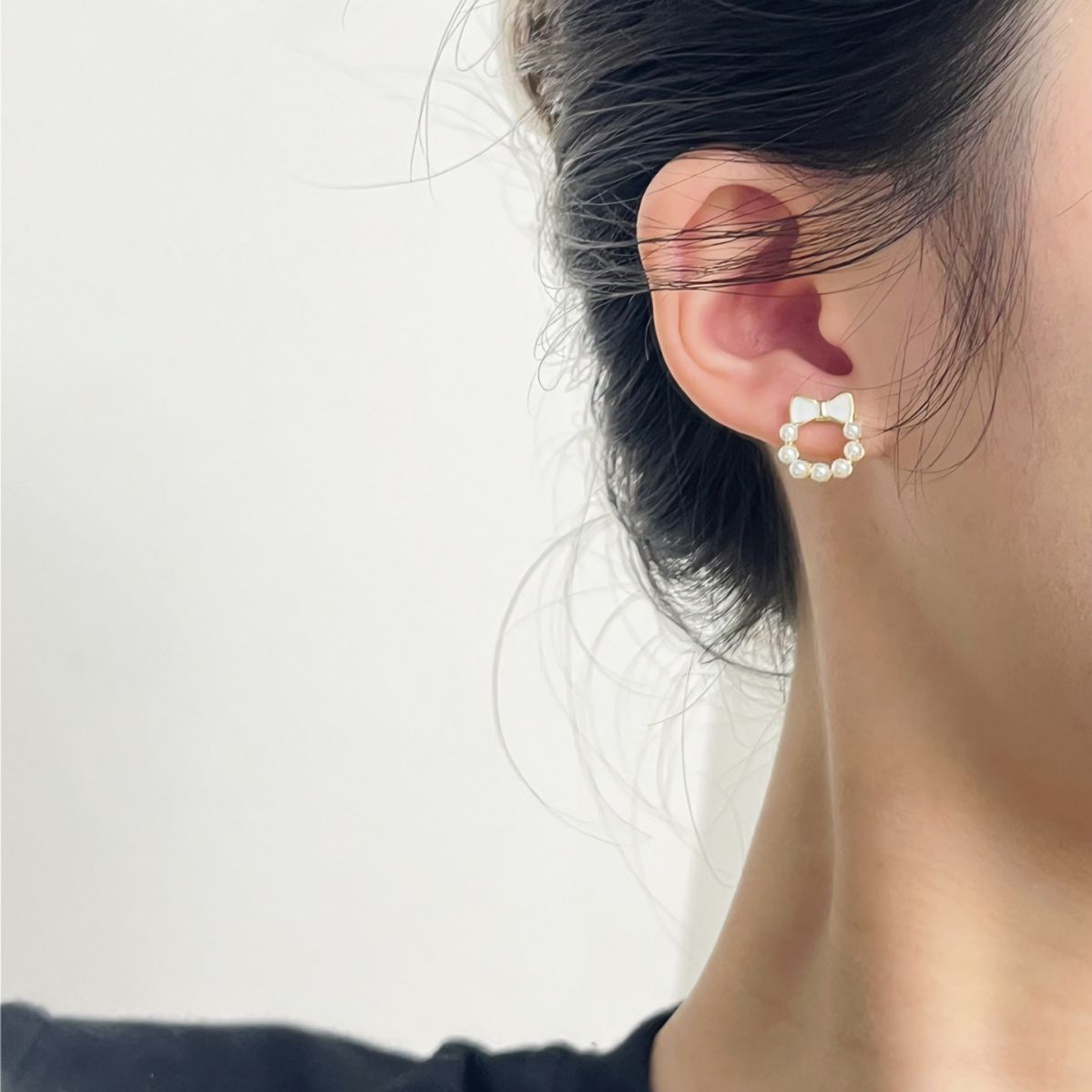 Women's Bowknot Pearl Trendy Small Sterling Sier Stud Earrings