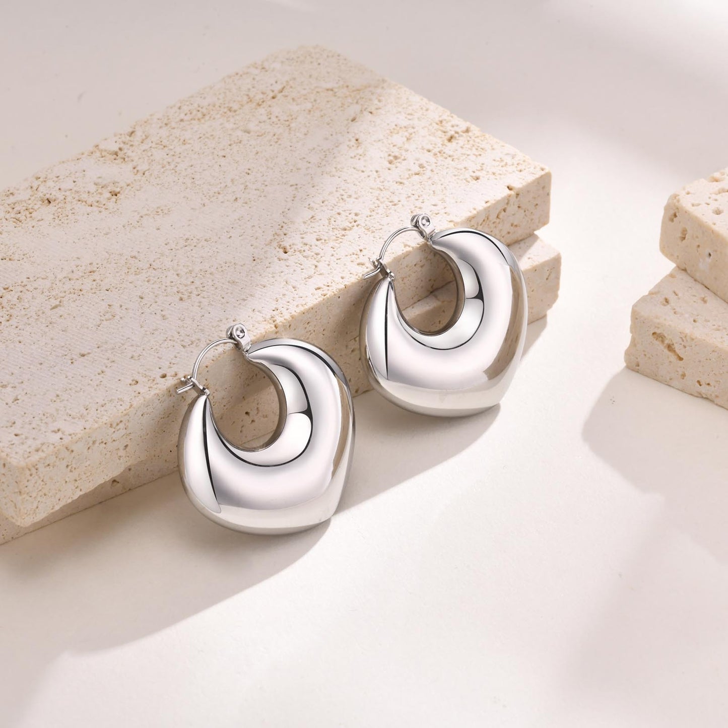 Exaggerated Stainless Steel Hollow Geometric U-shaped Curved Rings