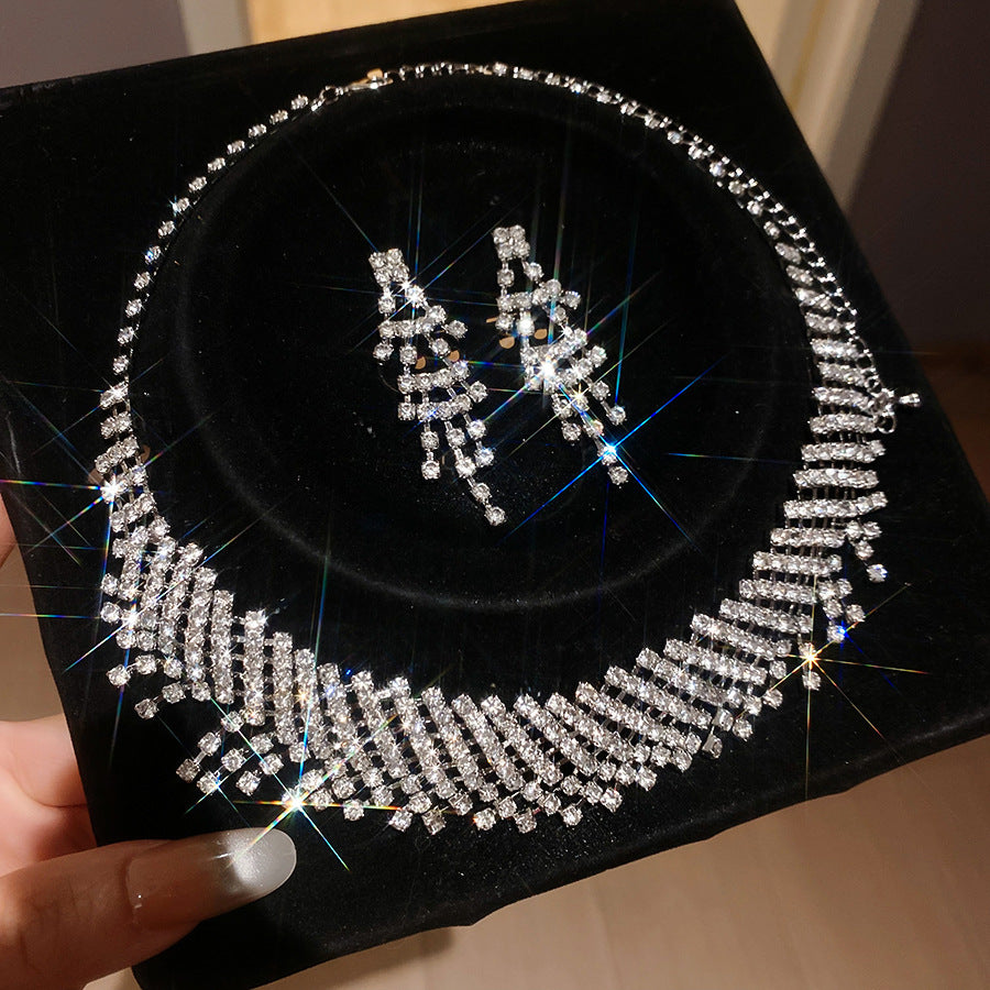 Women's Exquisite Clavicle Chain Light Luxury High-grade Earrings