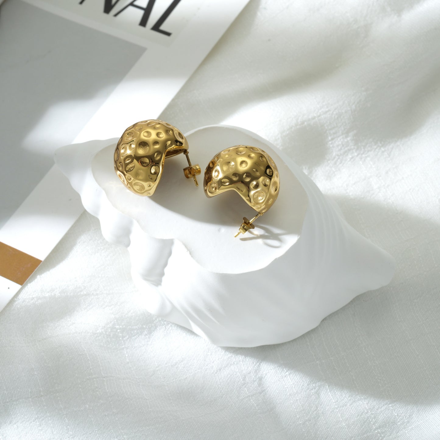 Water Drop Hollow Design High-grade Stainless Steel Oval Rings