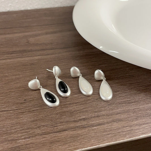 Metal Female Niche Senior Personality Fashion Earrings