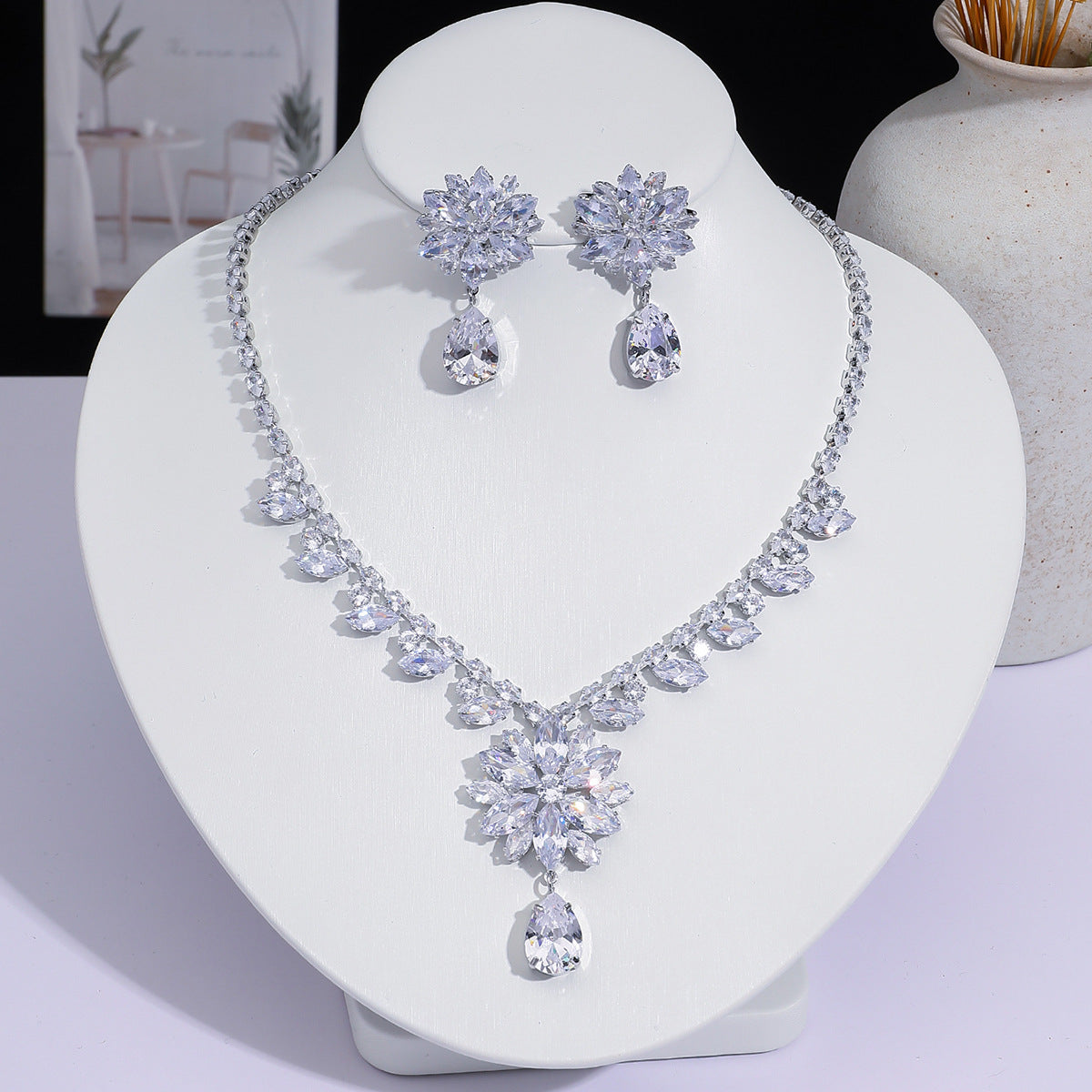 Full Diamond Drop-shaped Temperament The Dinner Party Jewelry Set