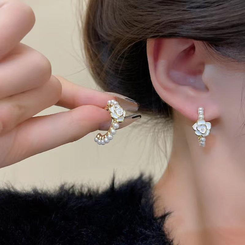 Women's Retro Affordable Luxury Gold High-grade Pearl Earrings