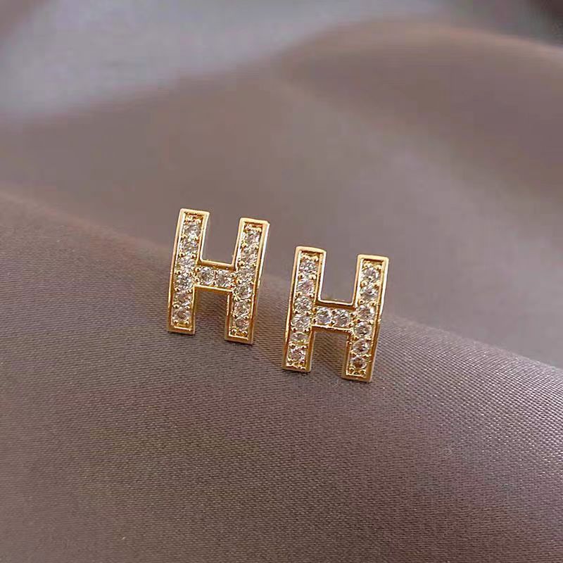 Women's Sier Needle Korean Simple Niche Temperament Earrings